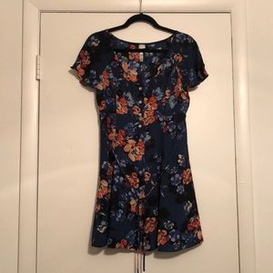 Sun dress SIZE: Small